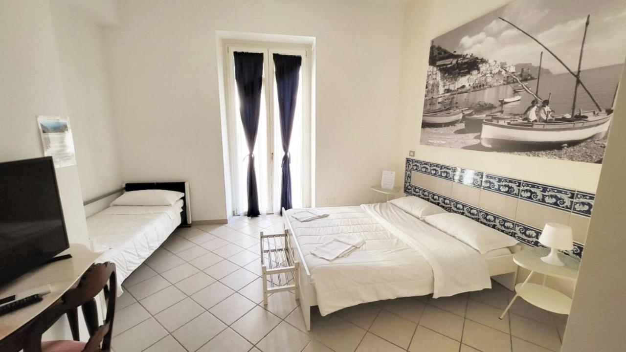 Santi E Saraceni Rooms Σαλέρνο Εξωτερικό φωτογραφία