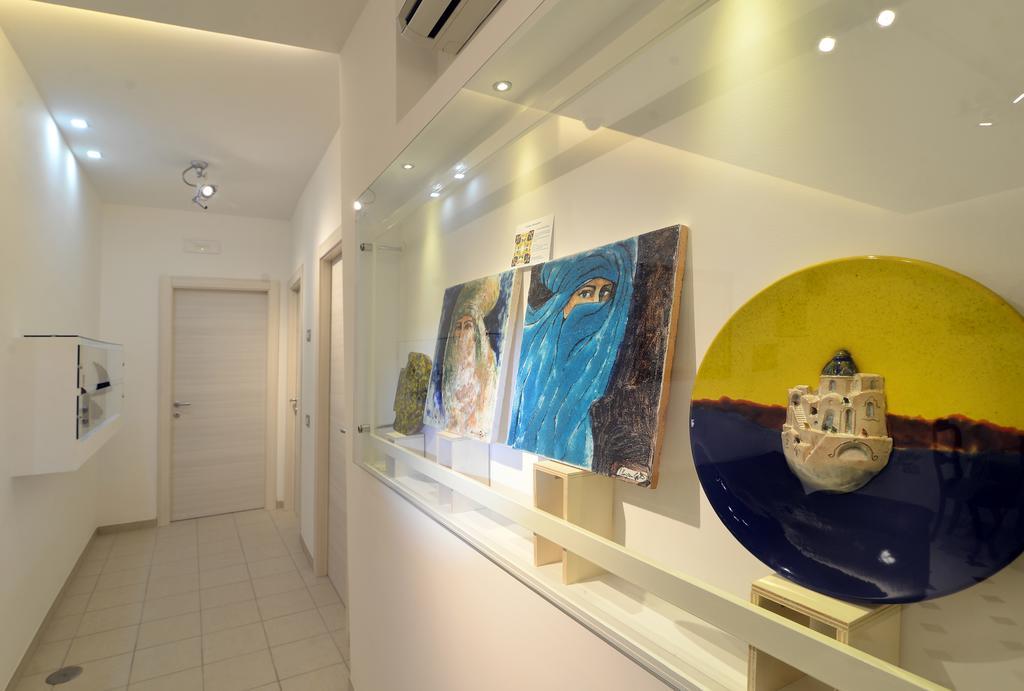 Santi E Saraceni Rooms Σαλέρνο Εξωτερικό φωτογραφία