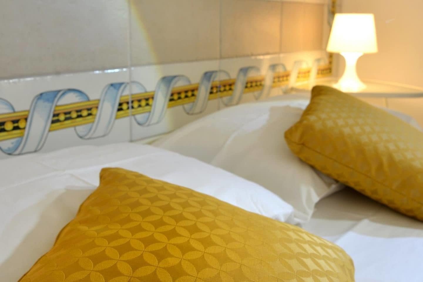 Santi E Saraceni Rooms Σαλέρνο Εξωτερικό φωτογραφία